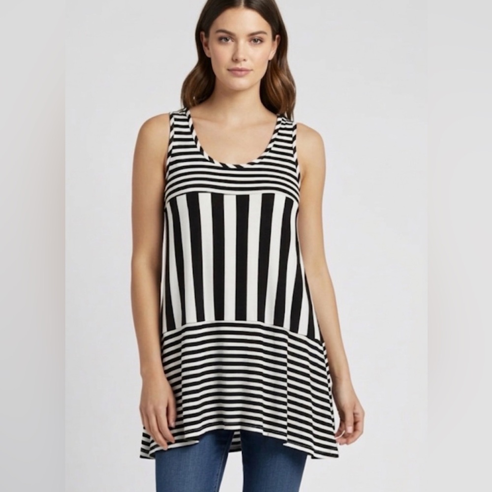 ‼️SOLD‼️ 214. Maria Gabrielle Striped tunic top. Sz Medium